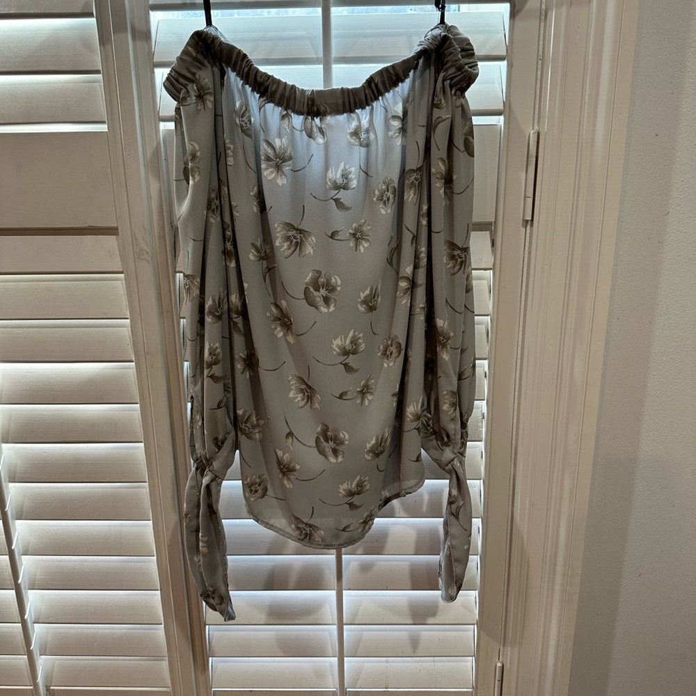 Forever 21 blouse